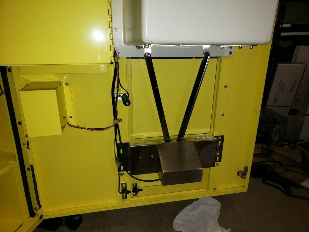 Intermatic Cotton Candy Vending Machine vendever Great Condition