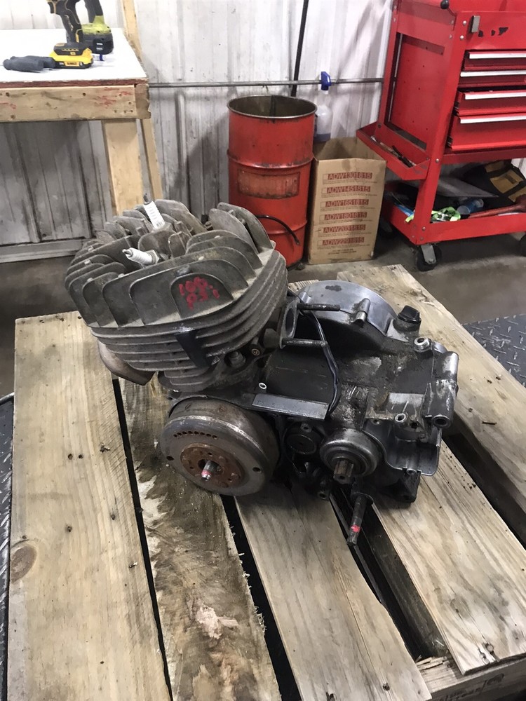 73 Suzuki TS 250 TS250 engine motor