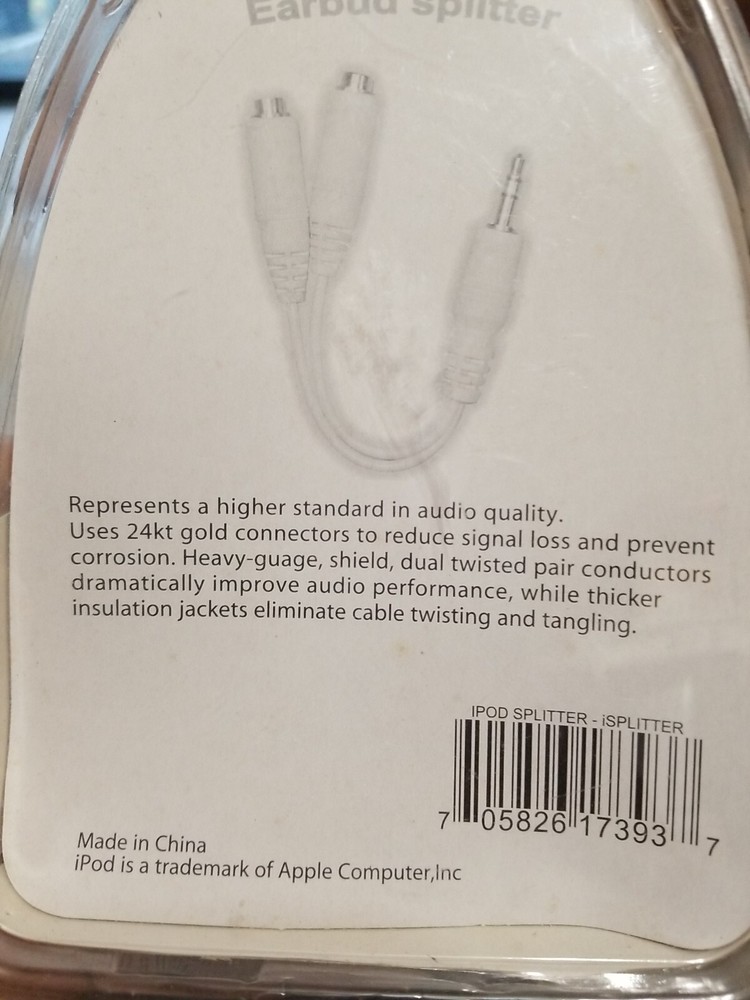 iPlug Earbud Splitter