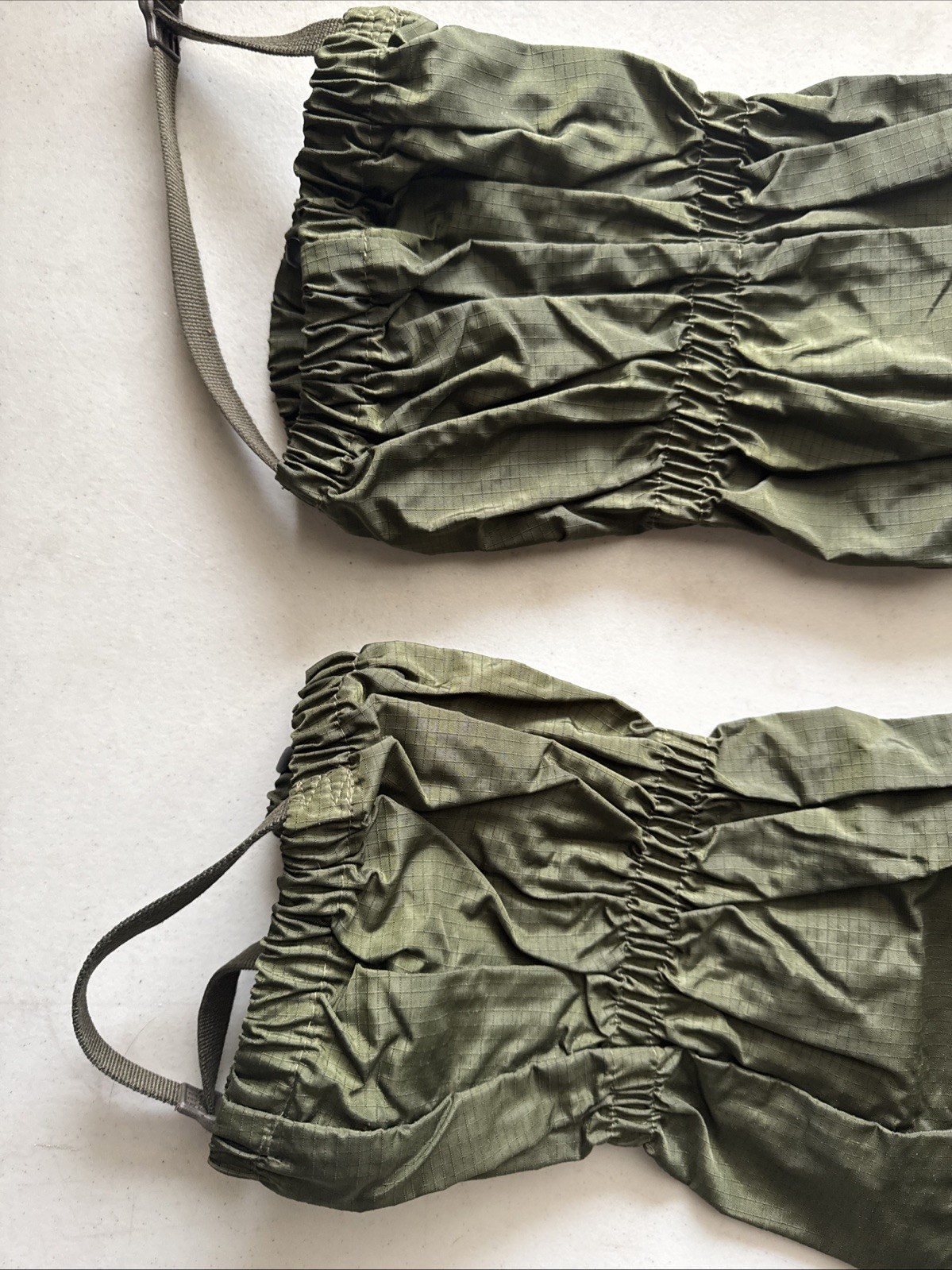 U.S. Military Army OD Green Waterproof Snow Gaiters Hunting, Hiking, Camping