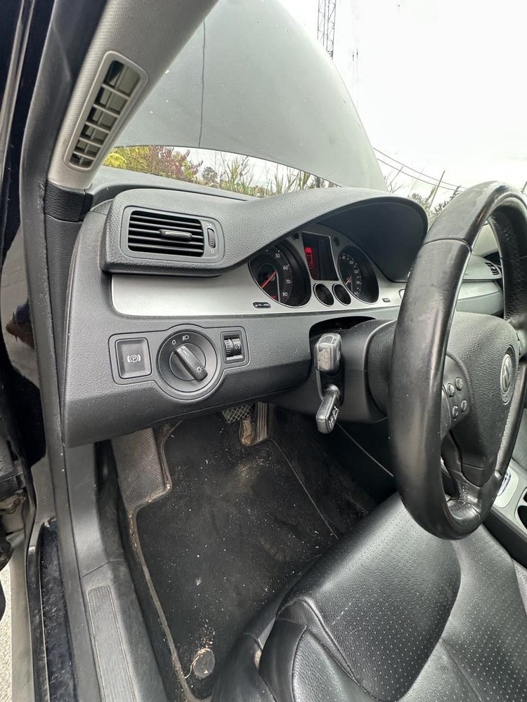 PASSAT 2008 Glove Box OEM