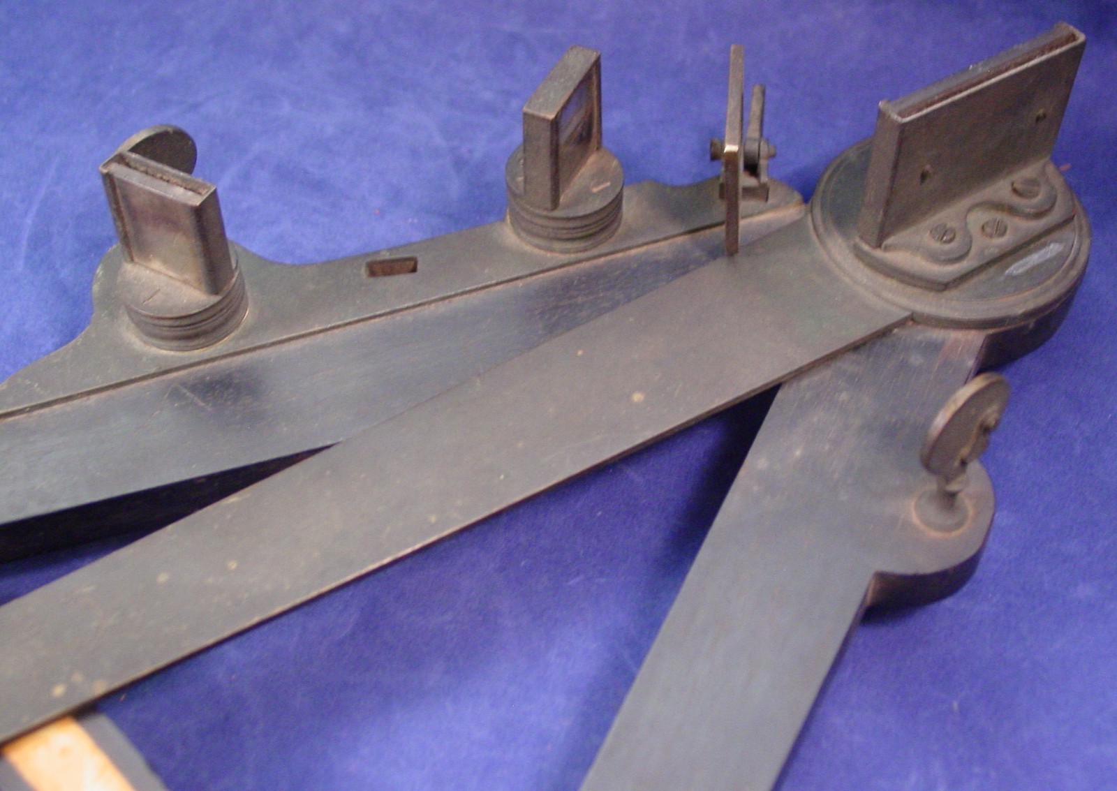 18th Century James Chapman Large 17" Marine Hadley's Quadrant Scroll Work on Arm