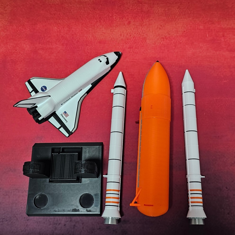 1:200 Scale NASA Space Shuttle Model Rocket Model Painted Finished