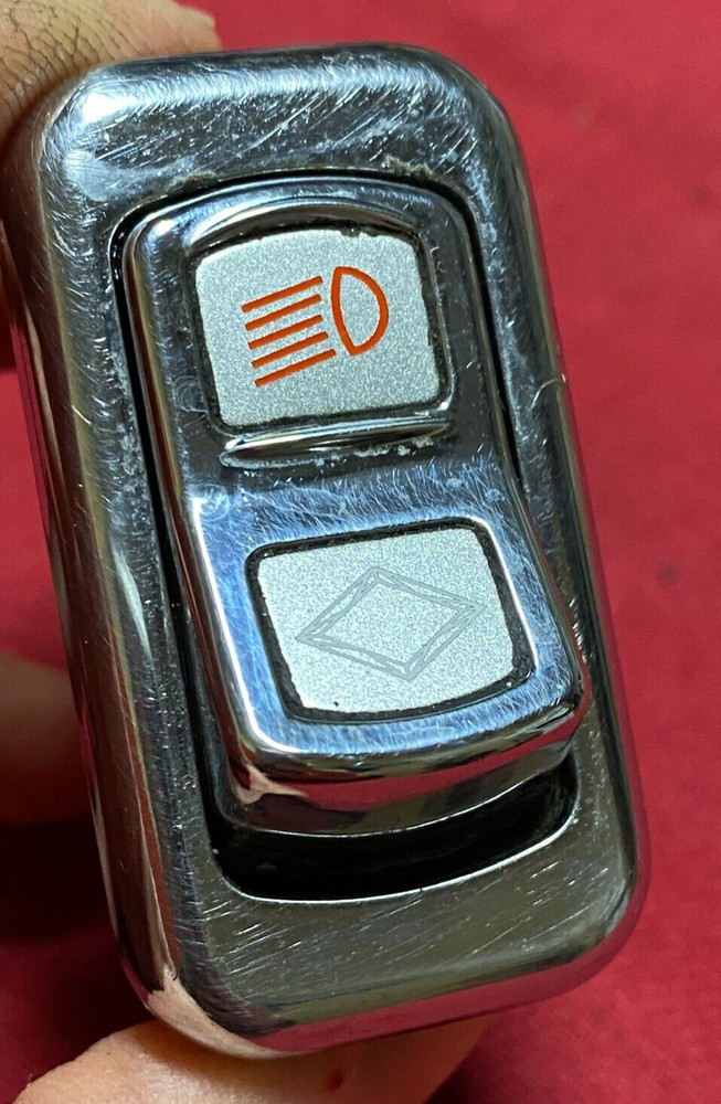 PETERBILT SWITCH, DASH, LIGHT Q27-6030-8A8EEF1AA1 WITH CHROME FACE PLATE