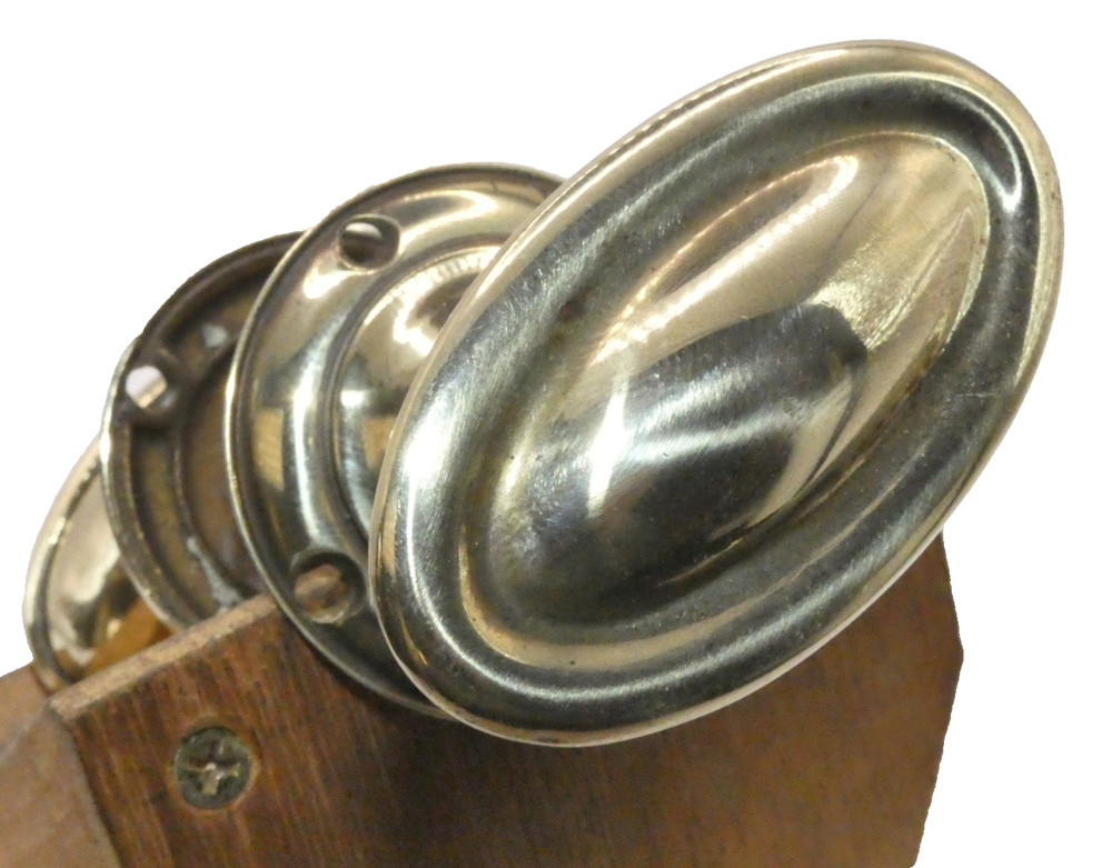 Antique brass oval mortice knobs (MK165)