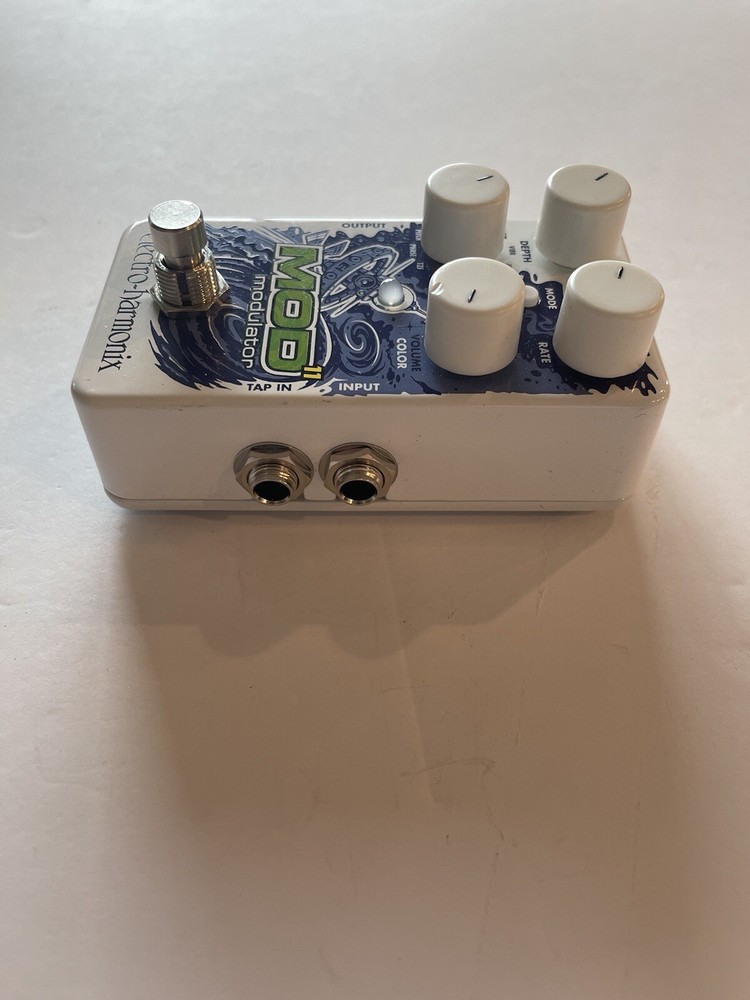 Electro Harmonix Mod 11 Modulator Modulation EHX Guitar Multi Effects Pedal