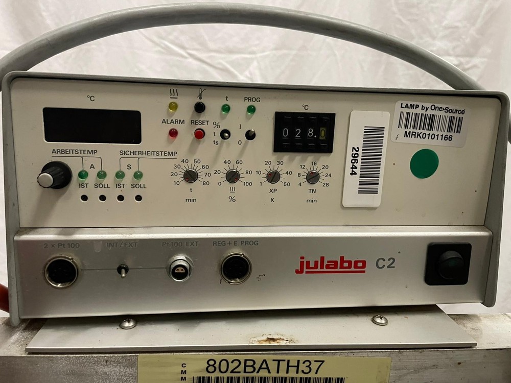 Julabo C2 Refrigerated/Heated Circulating Recirculating Chiller/Bath System 240v