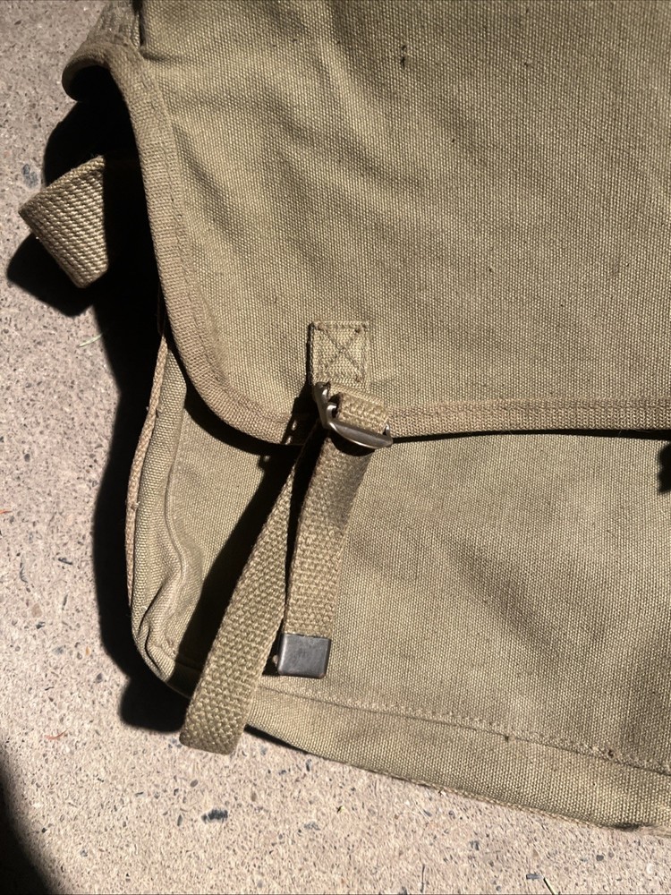 WW2 US Marine Corps Medical Pack Rare (EE440