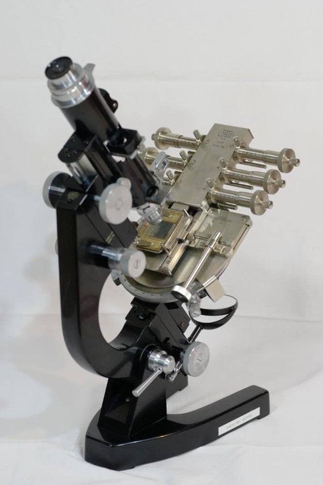 Leitz 6 Spindle Ernst Reitz's Integrating Stage-Microscope Accessories