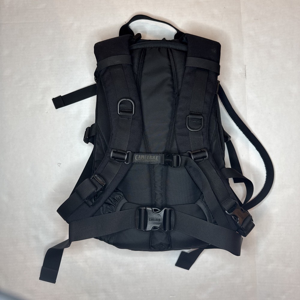 CamelBak Maximum Gear Black Tactical Hydration Pack 64oz Bladder MOLLE Backpack