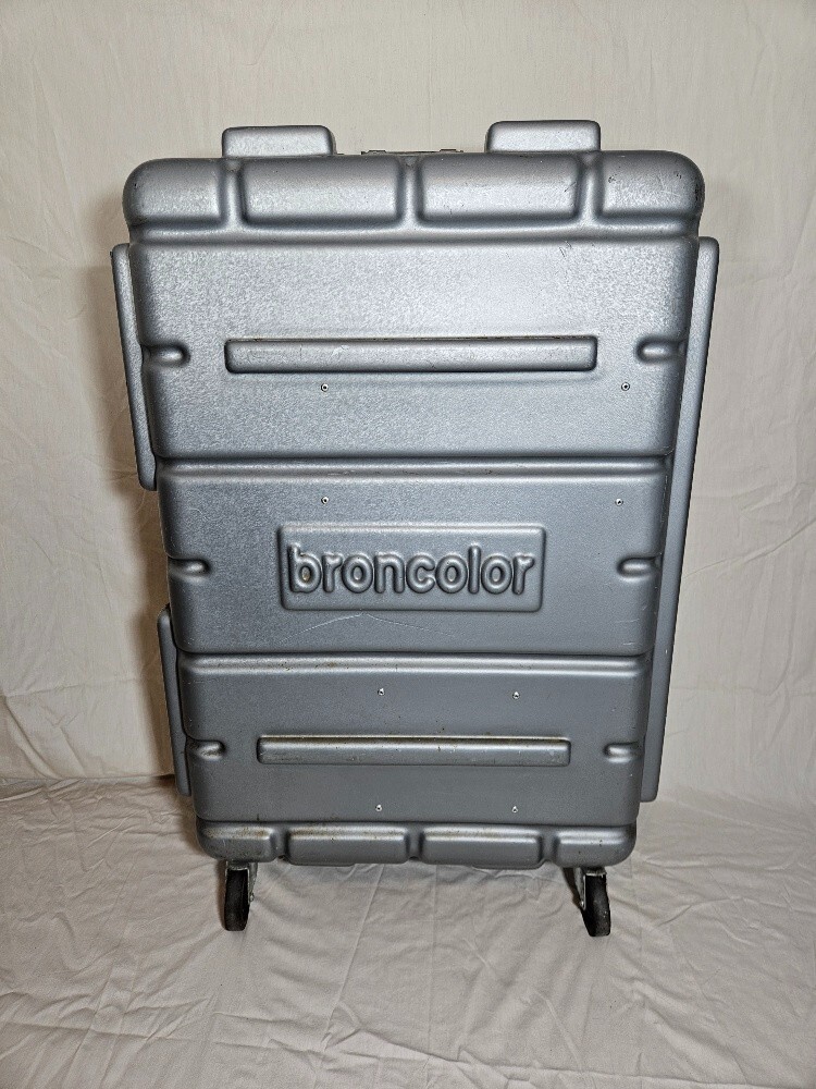 3 Broncolor Impact 41 & 21 Photo Studio lights with Caps Stands Tripod Case