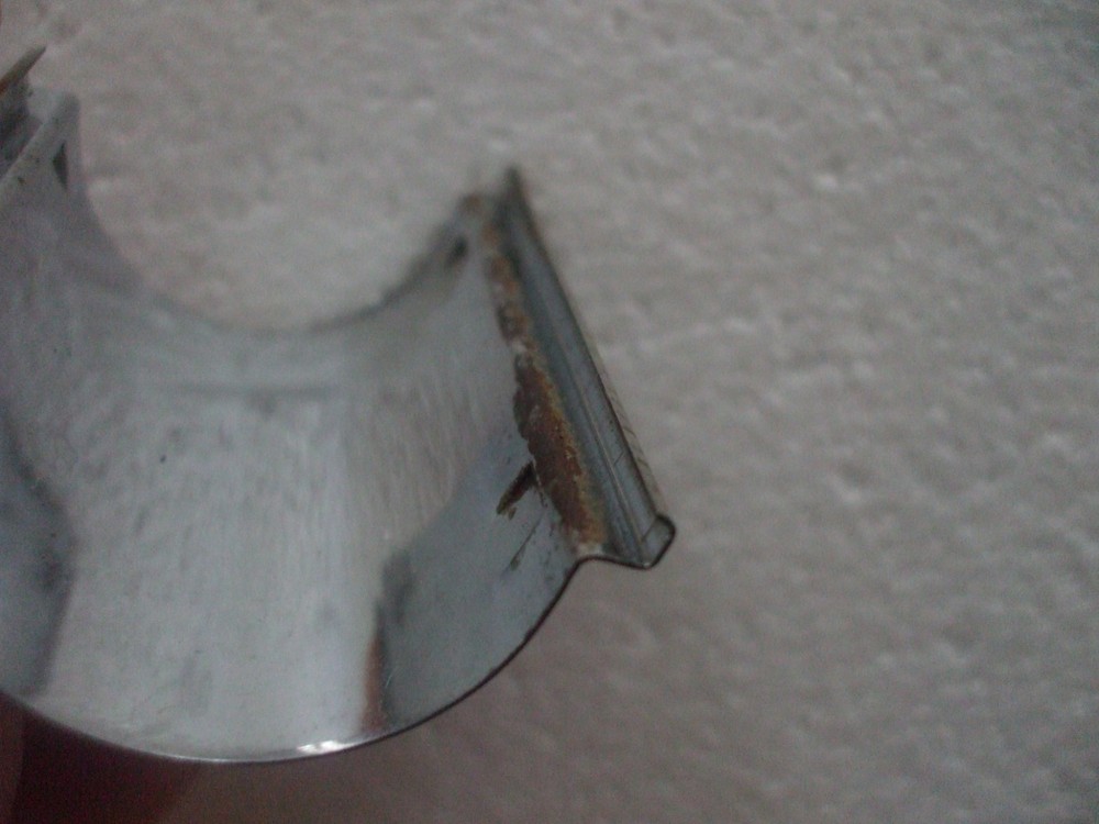 VINTAGE SINGER SEWING MACHINE LIGHT