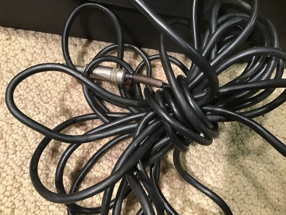 Vintage Dynamic Microphone / Univox Dynamic Microphone Model MDF-604B