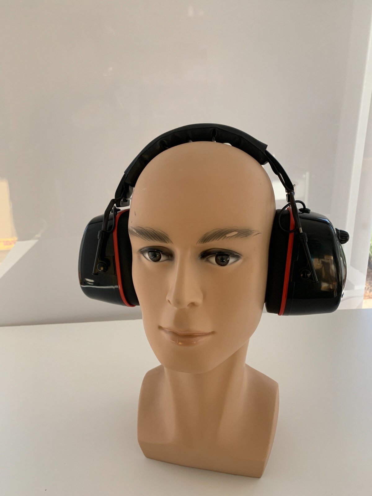 FM Radio Earmuffs Hearing Protector Mowing Work Protection Headphone Black/Red