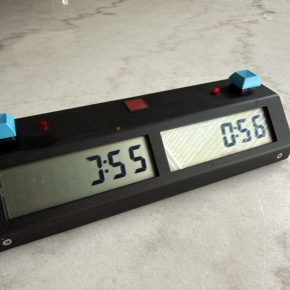 VNTG Sam Timer SamTimer Digital Game Clock Chess, (screen issues?see pictures)
