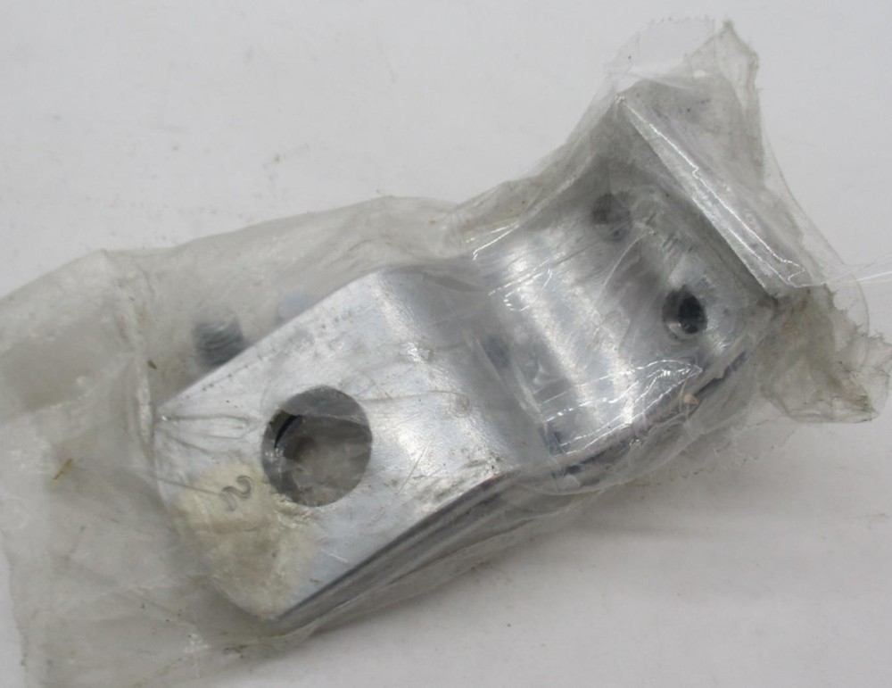 Harley Davidson Universal 3-Piece Mounting Clamp 1-1/4"