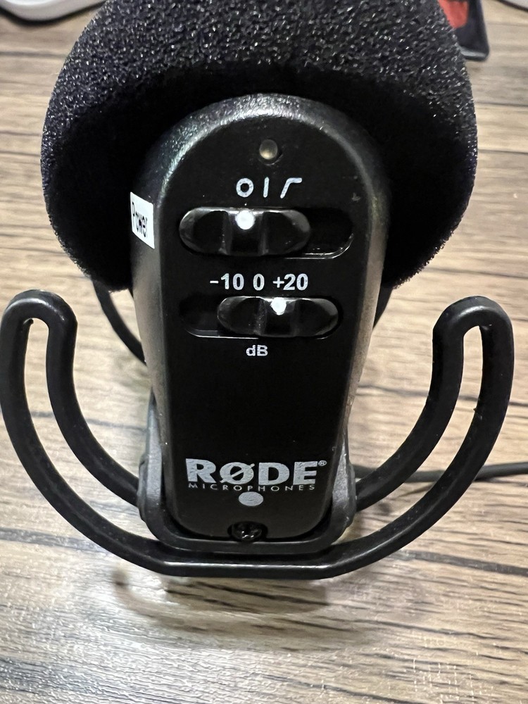 Rode VideoMic Pro Shotgun Camera Microphone w/ Mount Tested