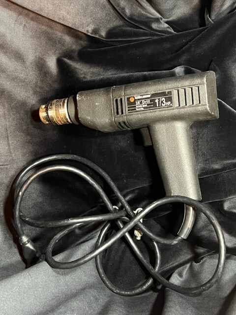 Black and Decker 3/8" variable speed with reverse 1/3 HP #7144 w/key