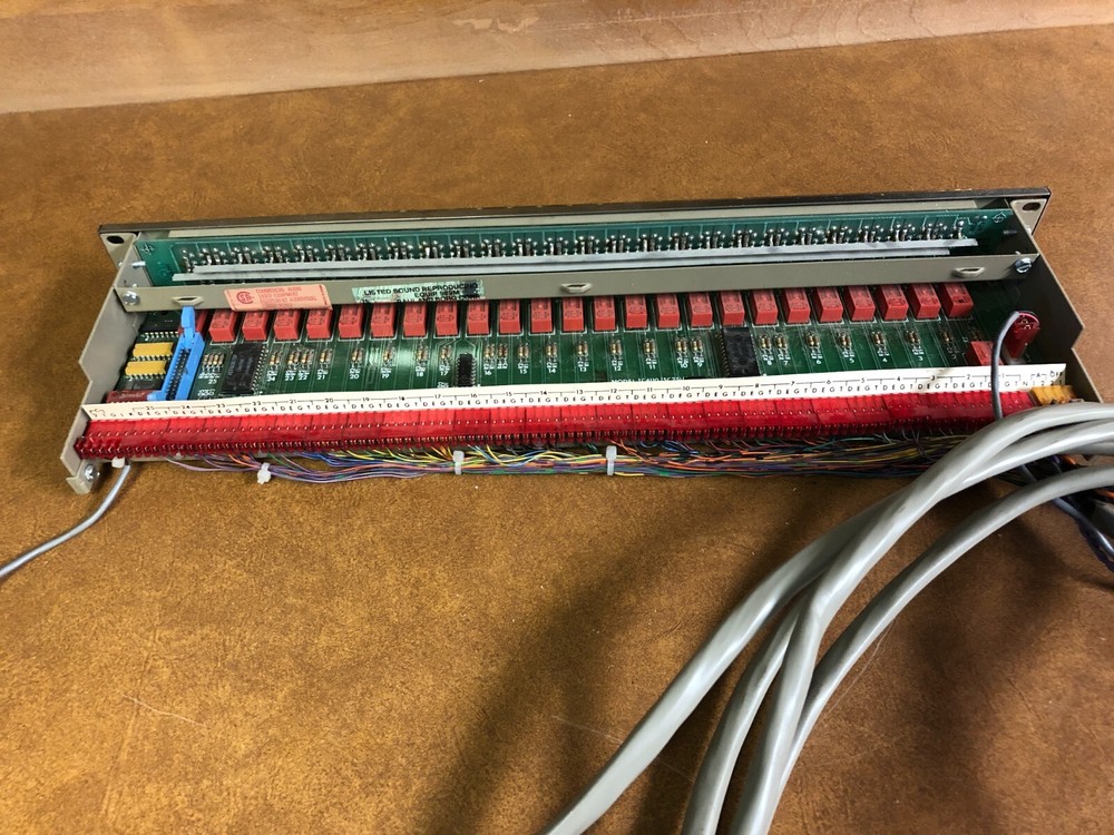 Rauland Borg SW25 Selector Panel for Telecenter Intercom System