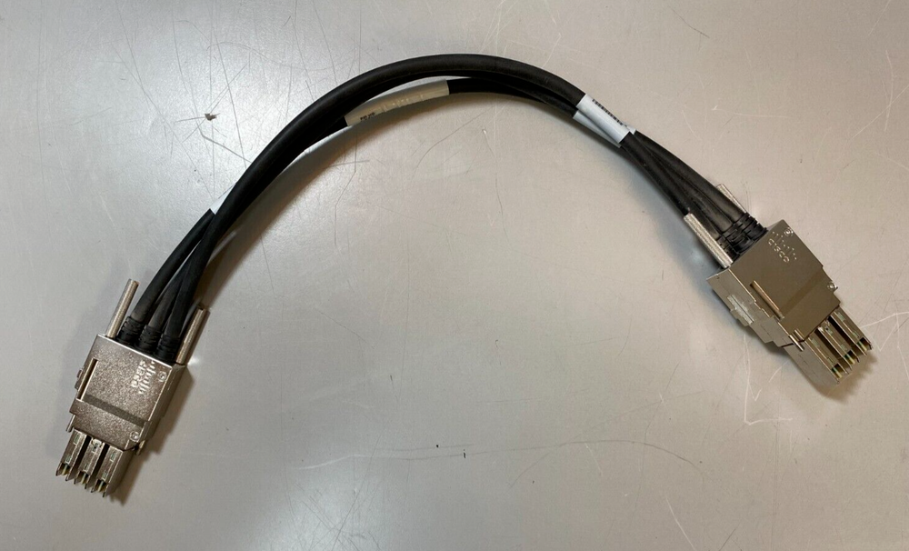 Cisco STACK-T1-50CM StackWise-480 50cm stacking cable for 3850 series
