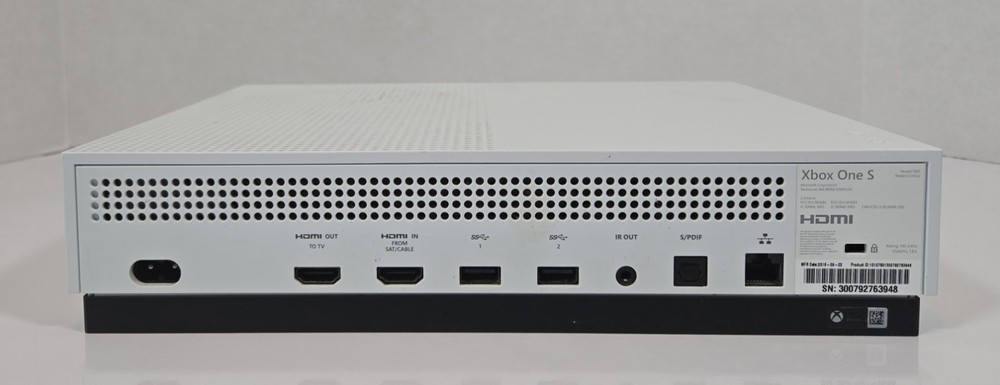 Microsoft XBOX One S - 1681 - 1TB Gaming Console