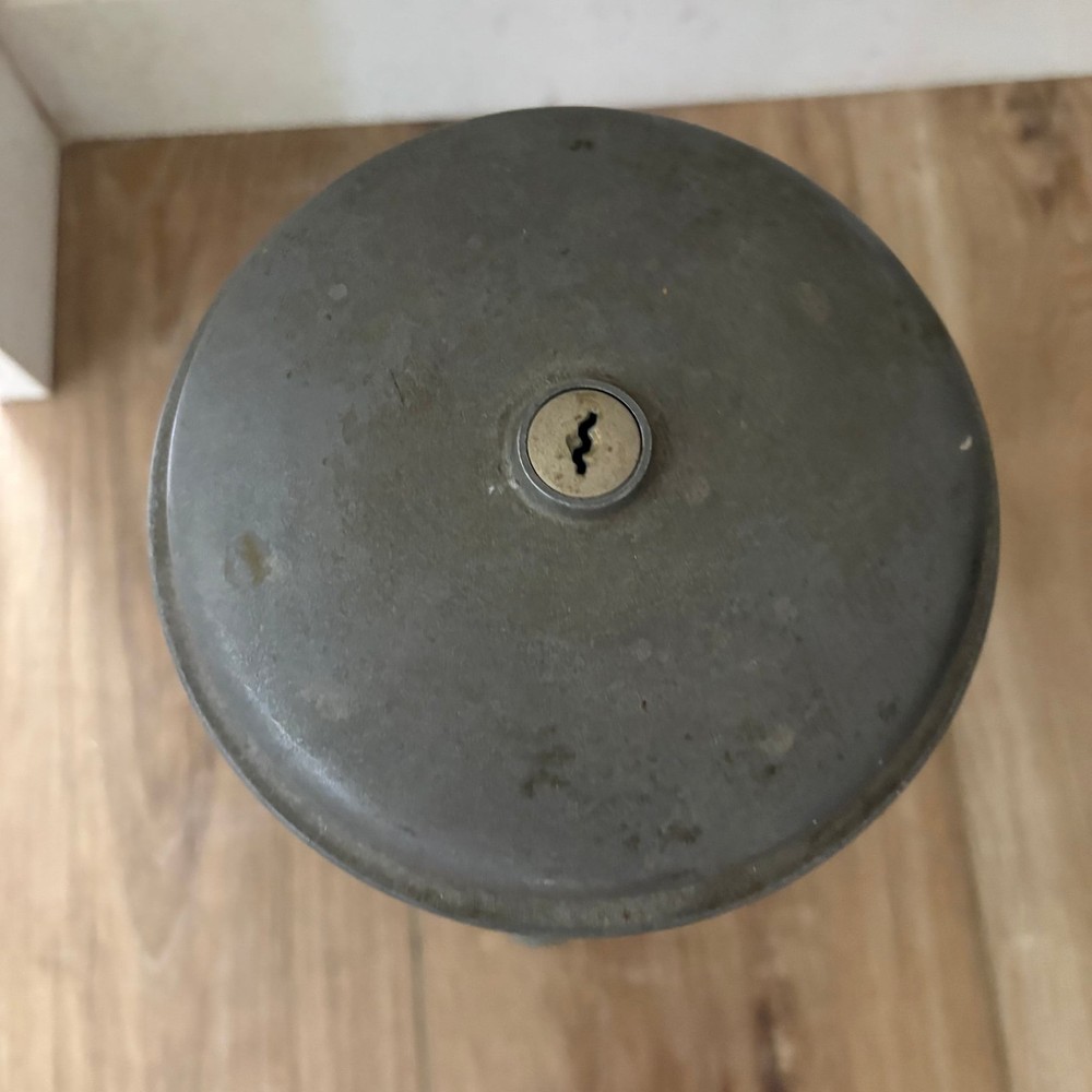 Vintage gum dispenser