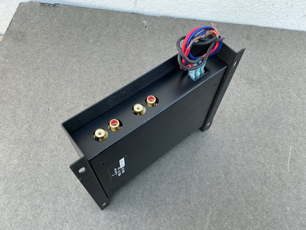 Old School Lanzar X4b — Optically Isolated Constant Bass Processor/Crossover.