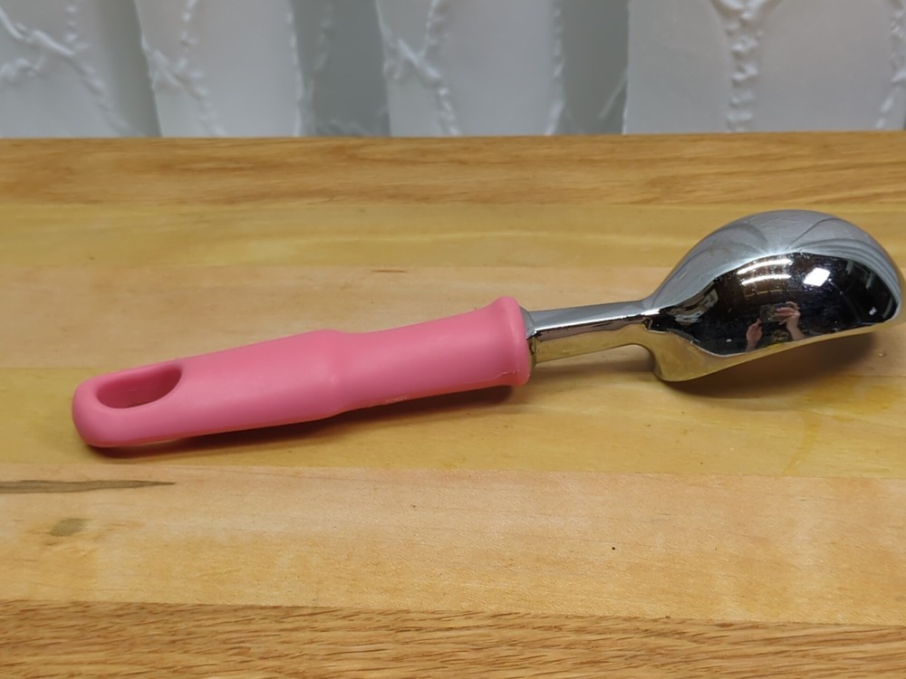 Farberware Ice Cream Scoop Pink Handle 8"