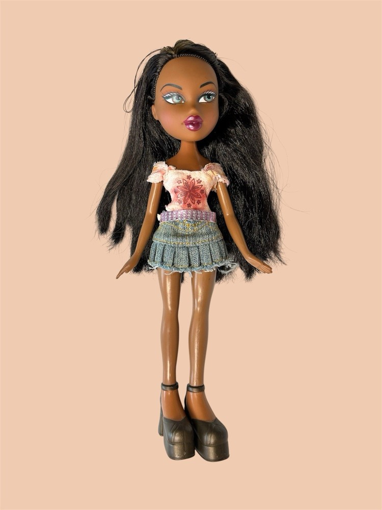 Bratz Sunkissed Summer Sasha Redressed