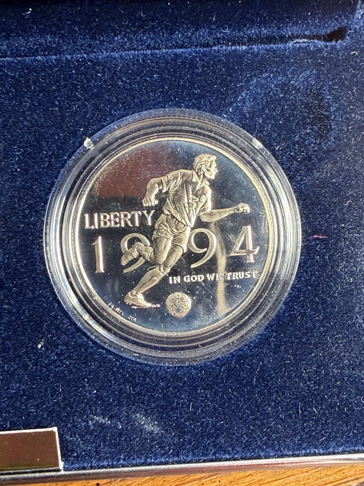 1994 US World Cup Silver Dollar (S) And Clad Half Dollar (P) - Proof