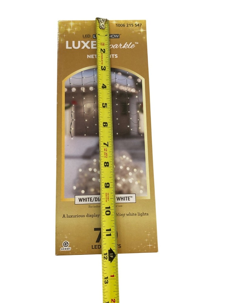 LED Light Show Luxe Sparkle Net Lights Diamond White