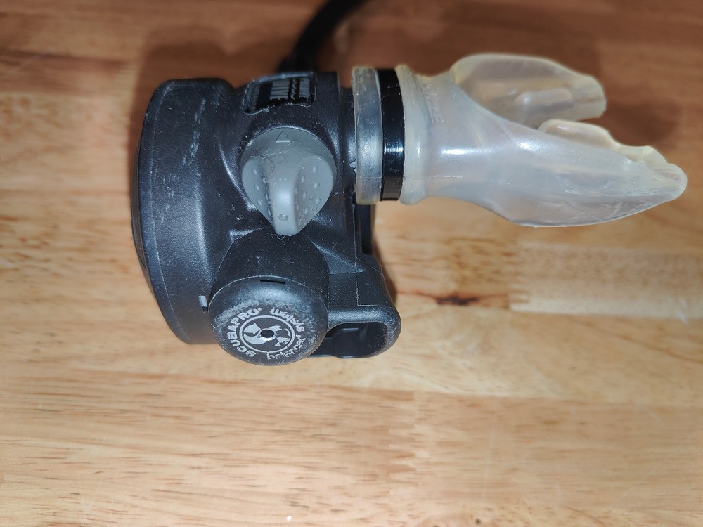 Scubapro S555 Second Stage Regulator - Great Condition, Needs Servicing