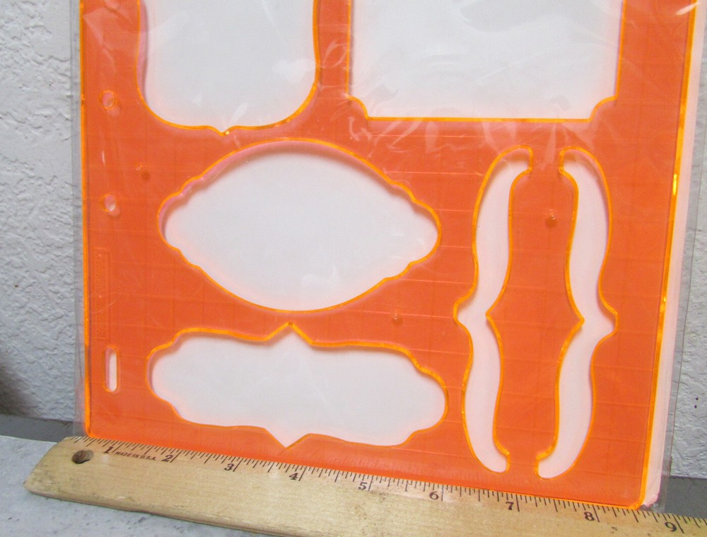 Fiskars Brackets & Journal Shape Template, 11 x 8.5 NEW unopened package