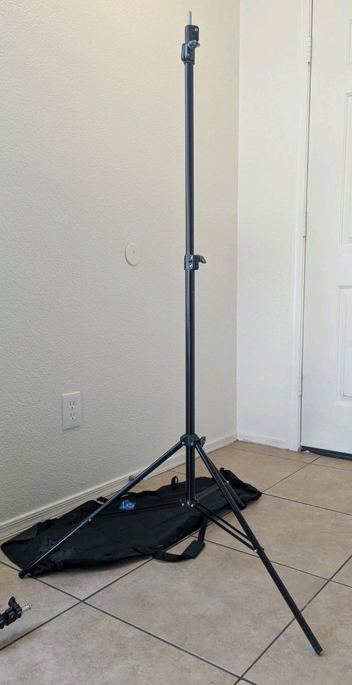 Lighting Kit Pieces Studio Pro & LS Tripods 4-Socket Light Softbox More *As Is*