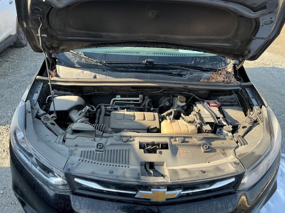 TRAX 2017 Glove Box 4946312