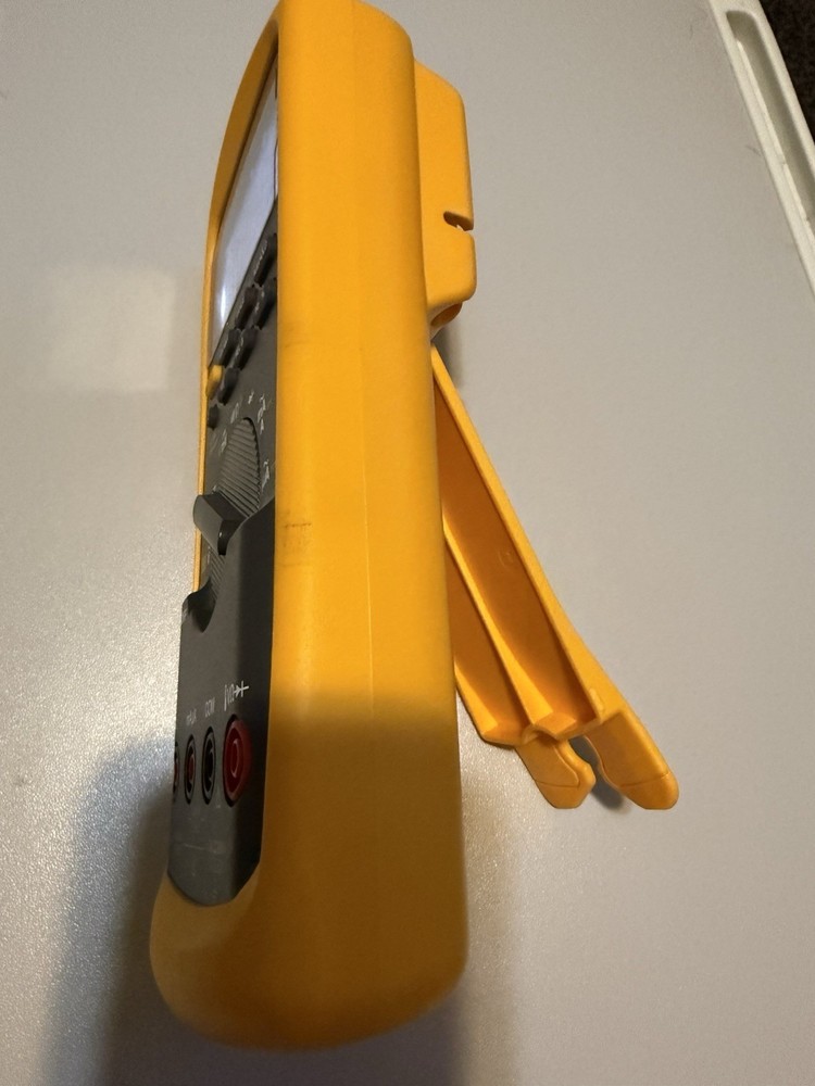 Fluke 87V True RMS Digital Multimeter mint conditions