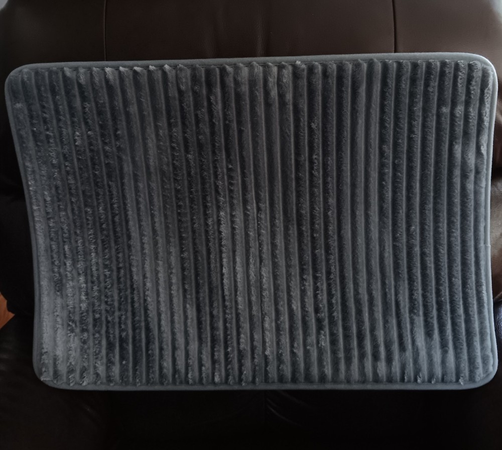 Bath Mat 17" X 24" Gray Plush Non-Stick Backing