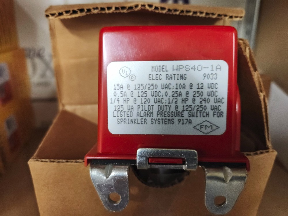 Pressure Switch, 1 Contact, System Sensor Model #WPS40-1A