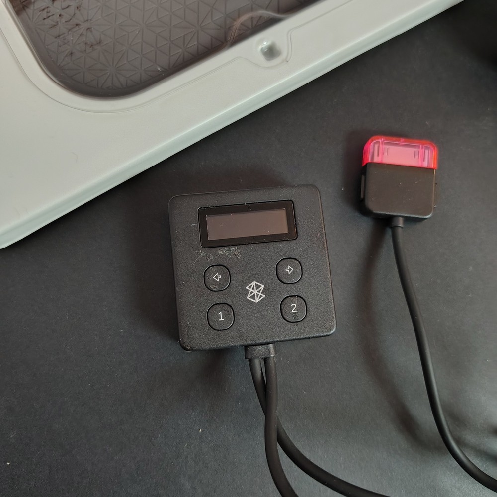 Microsoft Zune Car Pack - Charger FM Transmitter - Excellent Condition