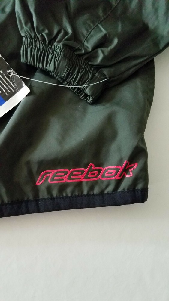 NWT Reebok Track Jacket MEDIUM Nylon Full Zip W/ ZIPPERED POCKET & SIDE POCKETS