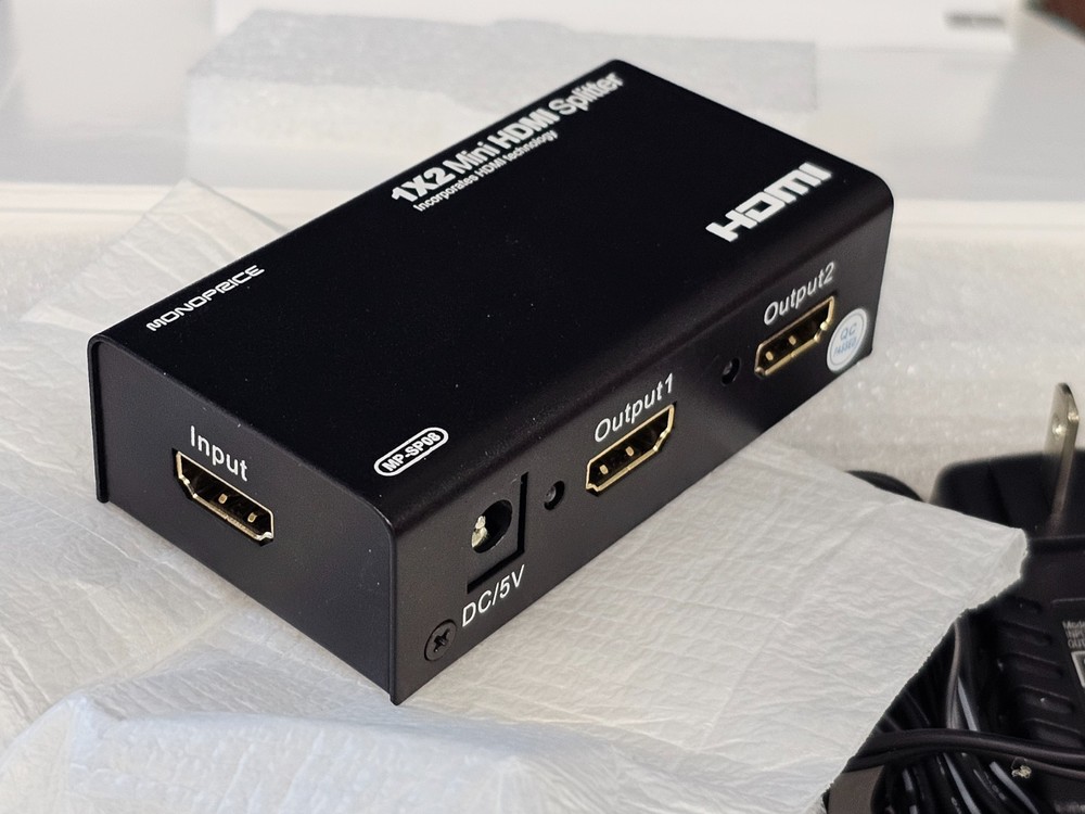 Monoprice 1X2 Mini HDMI Splitter MP-SP08