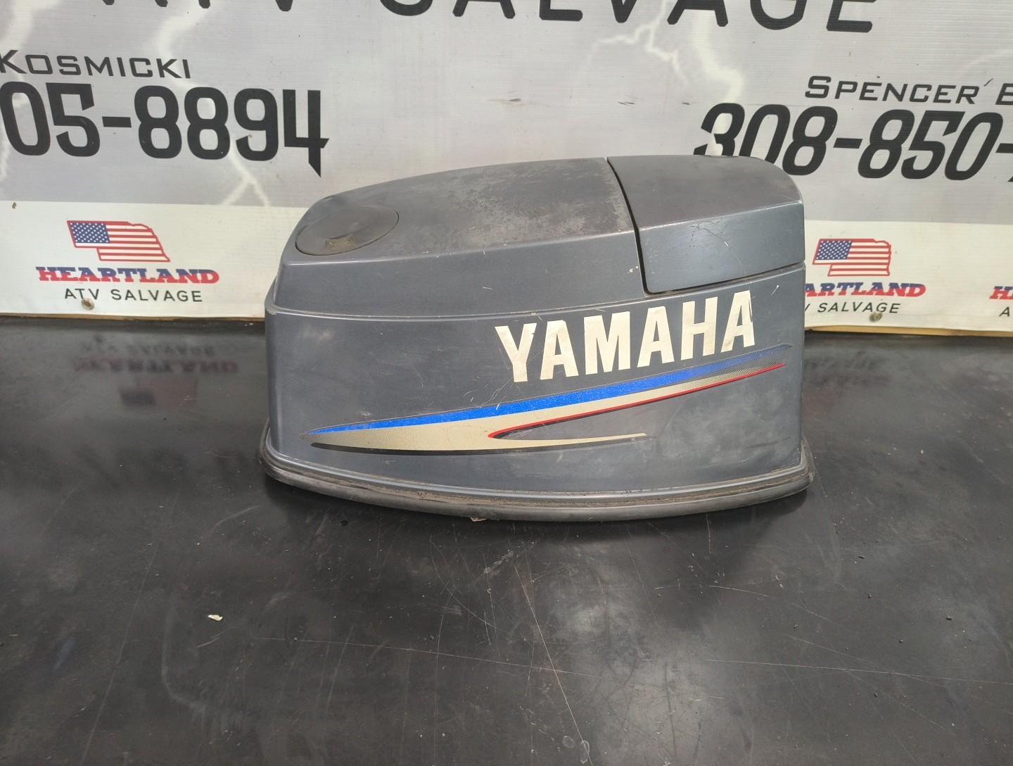 Yamaha 40 50 HP Top Cowling Cowl Hood Cover 63D-42610-60-4D. R12