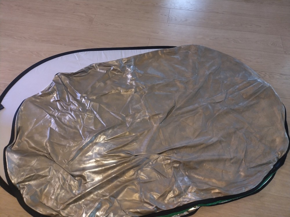 100 x 150cm 7-in-1 reflector/diffuser kit.