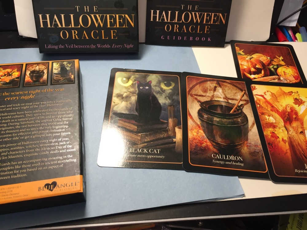 Halloween oracle by Stacey Demarco (With guidebook)