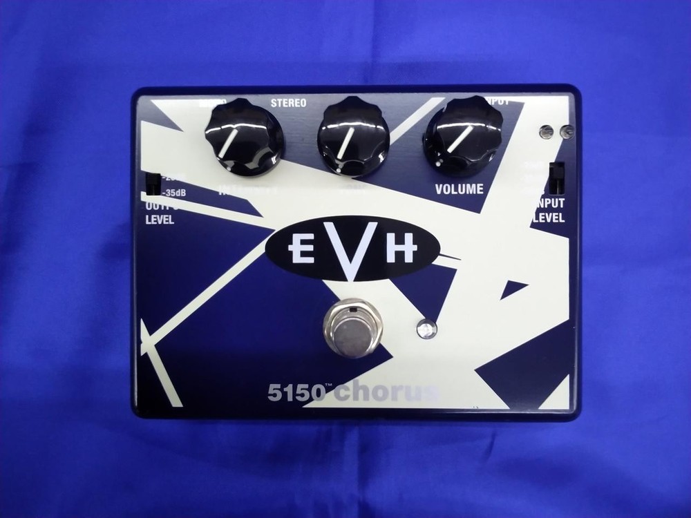 MXR EVH30 EVH 5150 CHORUS Analog chorus