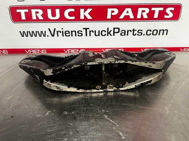 PETERBILT SUPPORT-ENGINE FRONT CAST ALUM 05-15046M002