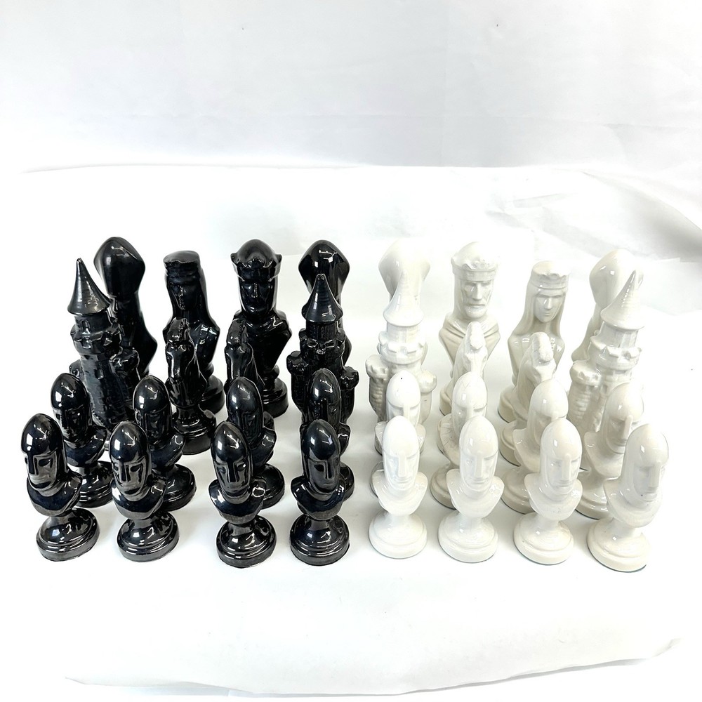 Ceramic Bisque 32 Piece Large Scioto Chess Set 1979