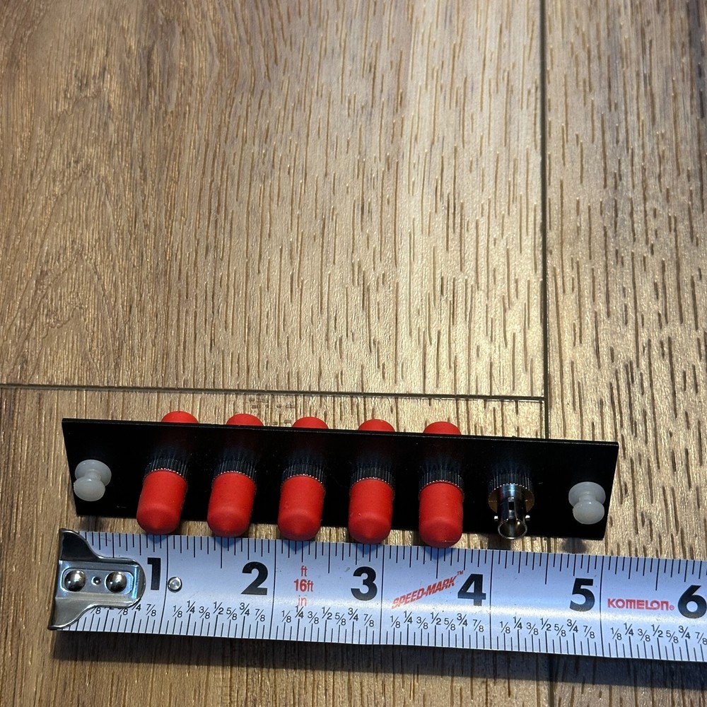 ST Multimode, Simplex, 6 Fiber Panel Red Caps