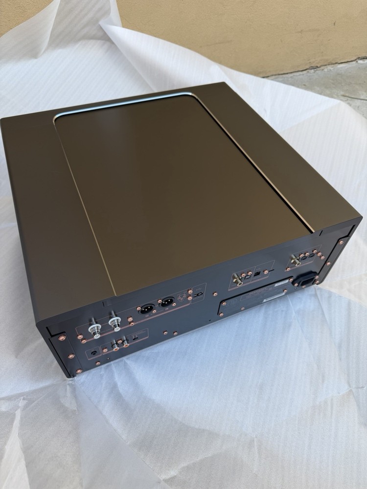 Marantz SACD 10 Reference SACD/CD Player