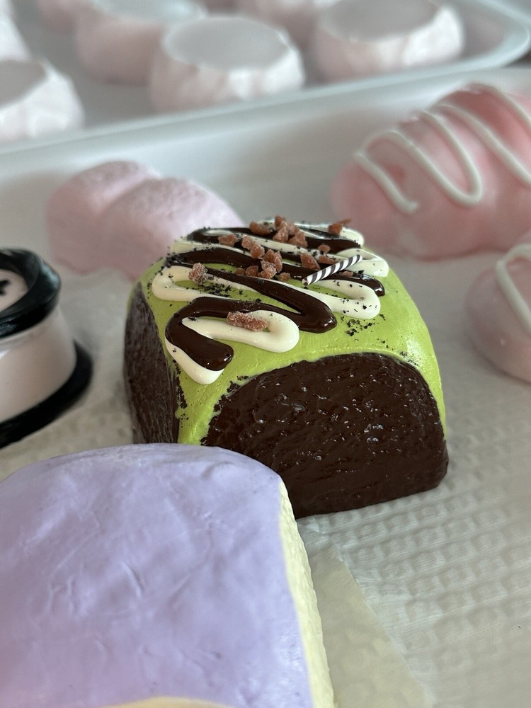 Hawaiian Matcha Choco Squeeze (Limited Edition）